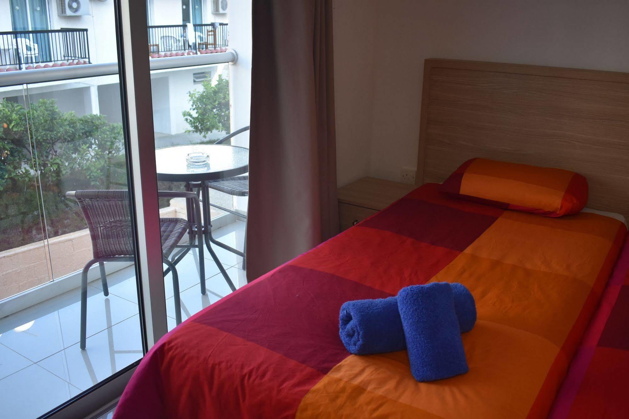 Efi Hotel Apts Ayia Napa Ngoại thất bức ảnh